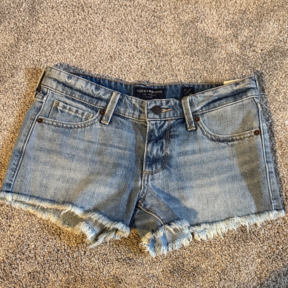 Lucky Brand Light Blue Frayed Denim Shorts Size 25! Brand New!